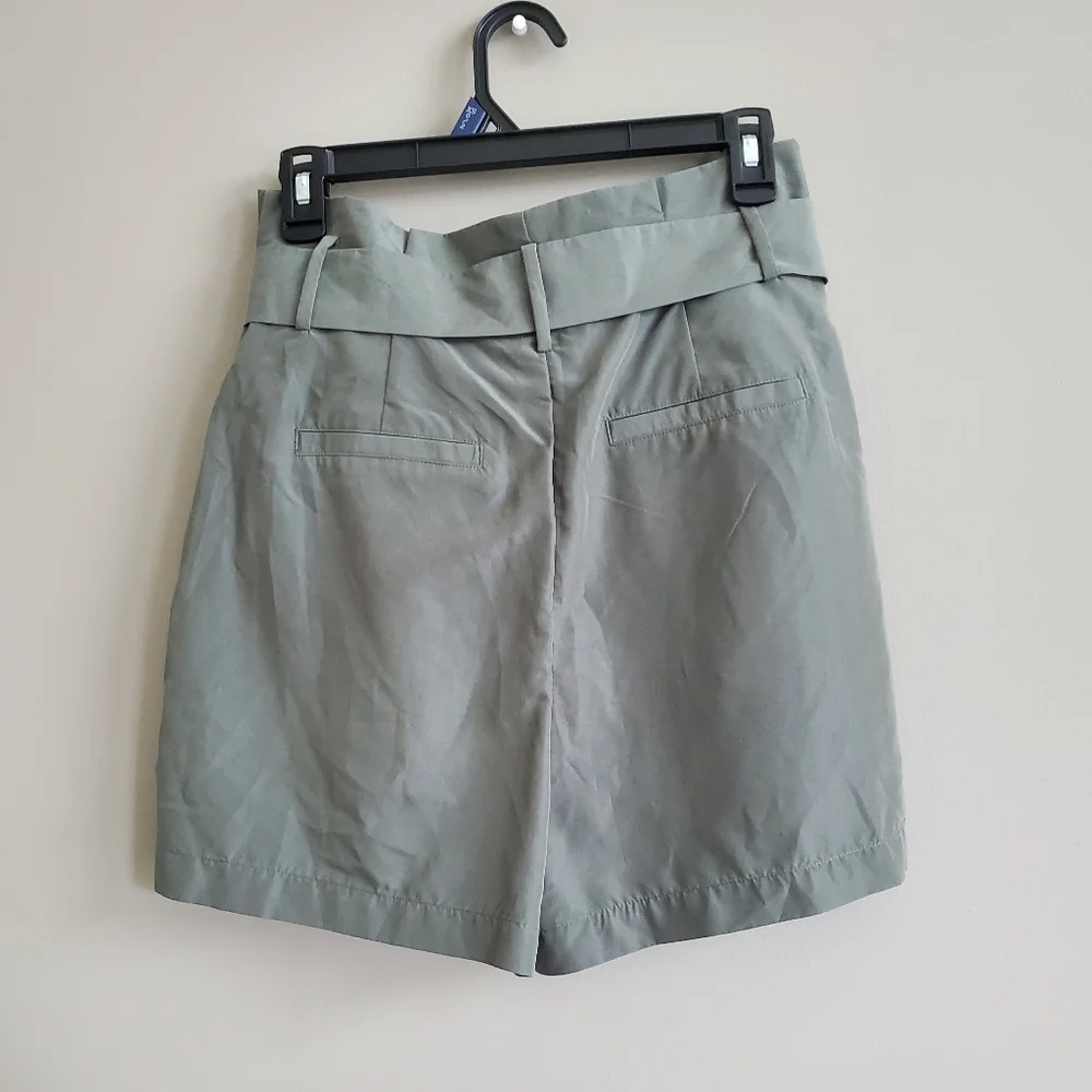 a new day‎ NWT Target Women's Hi-rise Belted Short in Olive Green Size 8